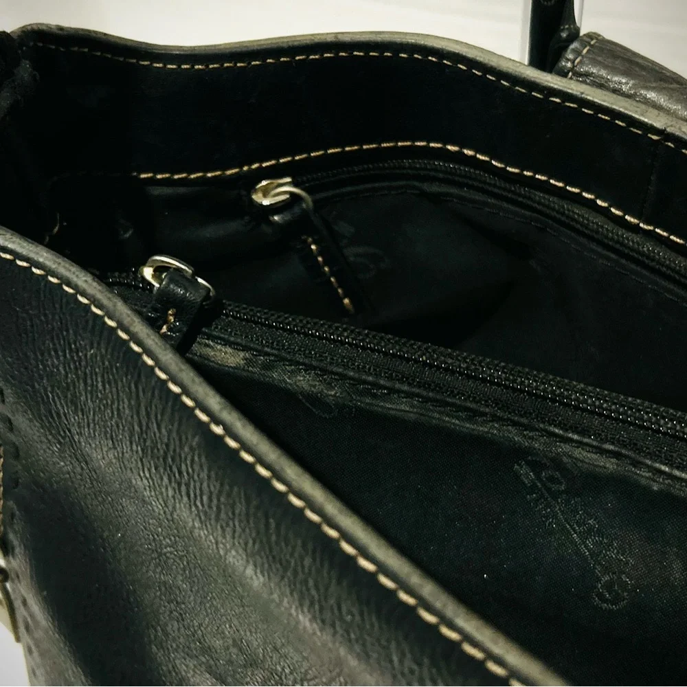 Fossil black leather hobo bag, classic minimalist everyday purse